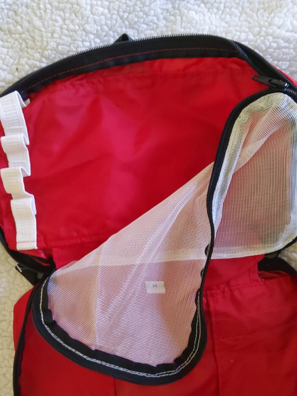 Outdoor Research Red Zip Travel Pouch Organizer Bag Vintage Made in USA Seattle - Picture 3 of 6